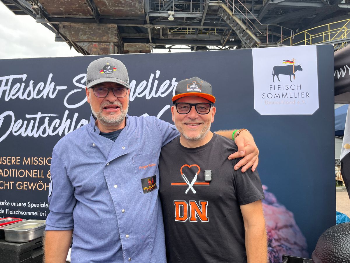Daniel Nonnenmann mit Holger am Fleischsommelier Stand